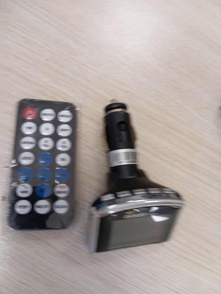 2 model Araç Çakmak Girişli USB bellek ve hafıza kartı destekli Müzik - 5
