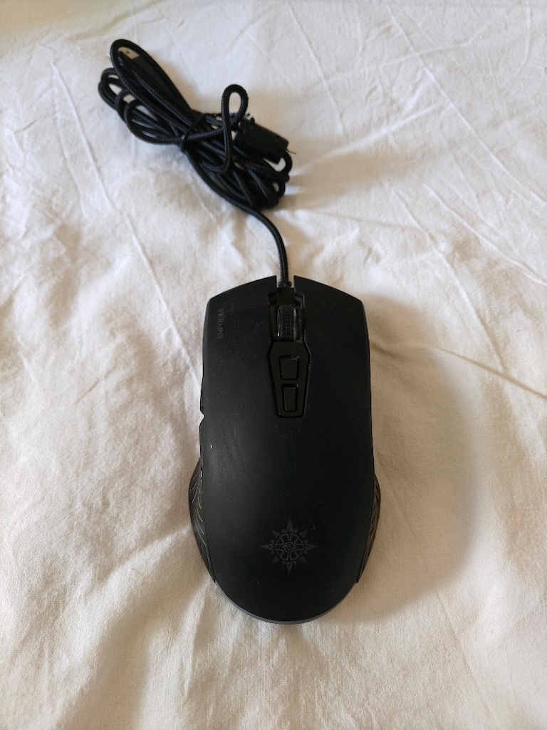 GAMİNG KLAVYE MOUSE KULAKLIK SETİ MOUSE PAD VE OYUN KOLU HEDİYELİ - 10