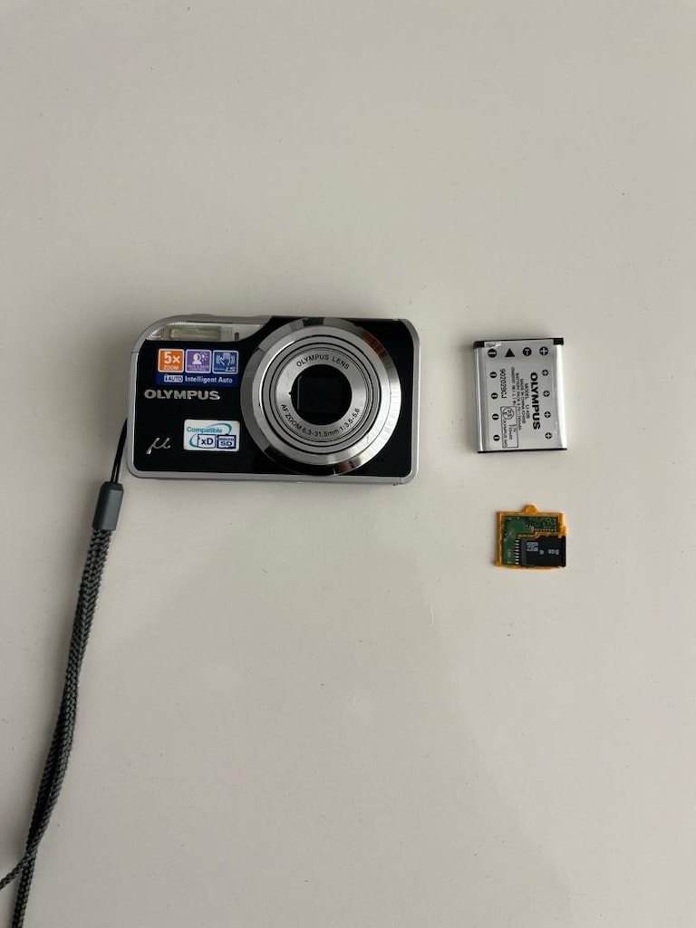 OLYMPUS U-5000 DİJİTAL FOTOĞRAF MAKİNESİ - 2
