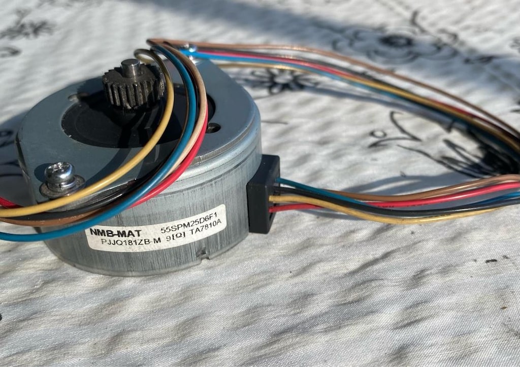 4 Adet Step Motor Çalışır Durumda NMB-MAT Mitsumi CNC 3D Printer