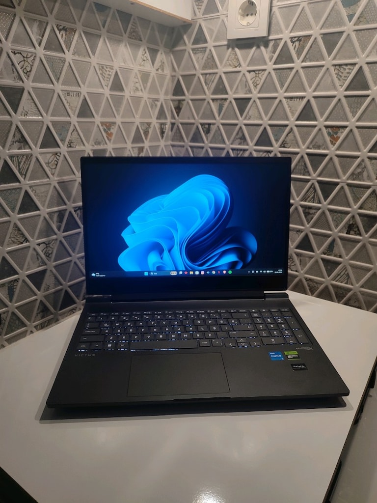 HP Victus 16 - 2