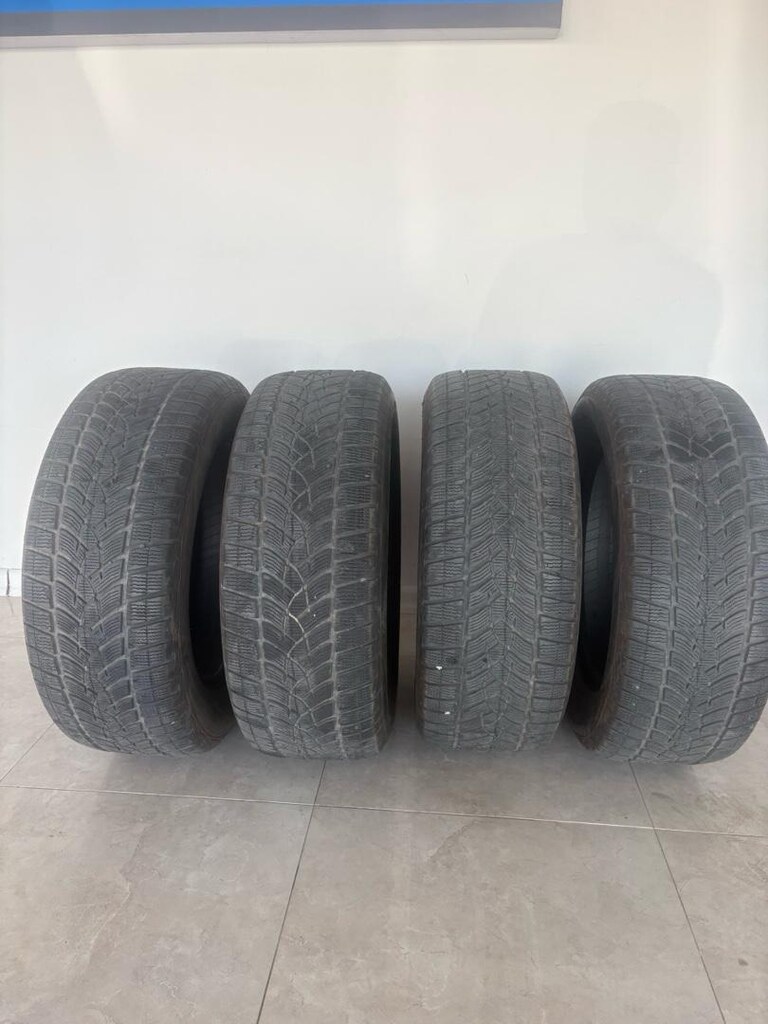 Goodyaer ultra grıp performance 265/60R18 114H SUV kış lastiği - 5
