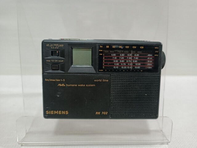 SIEMENS RK-702 DÜNYA SAATLİ RADYO