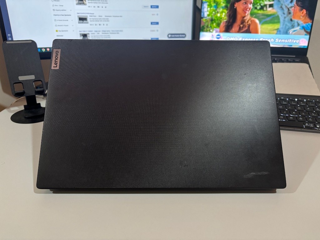 Lenovo V14 G2-ITL Notebook i5 11. nesil 24gb ram 2gb ekran kartı - 5