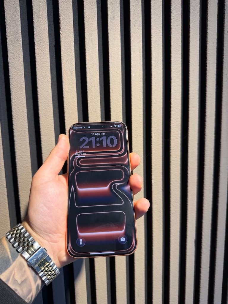 iPhone 17 Pro max - 2