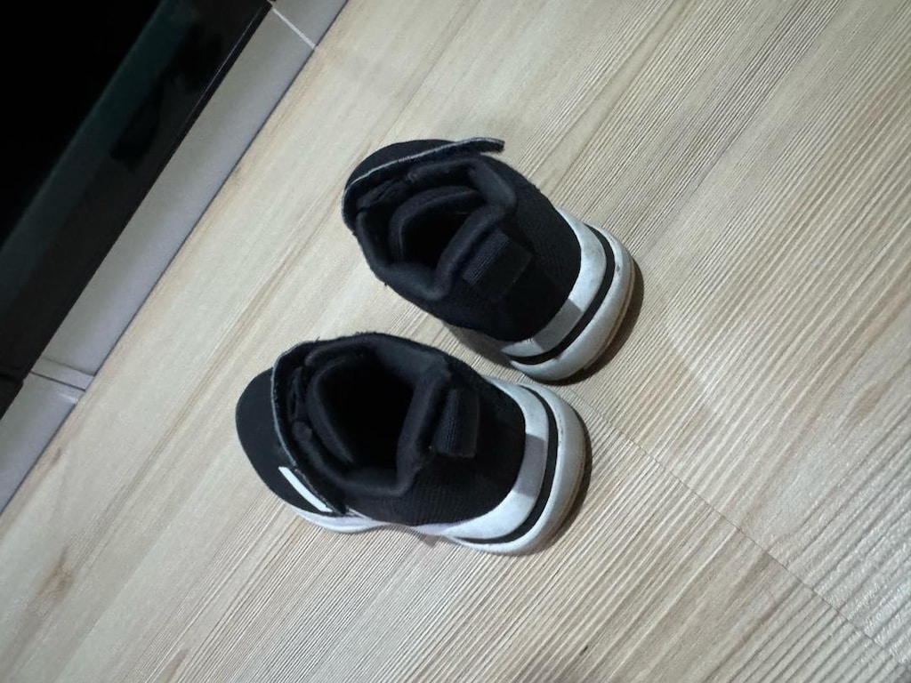 adidas spor ayakkabı — görsel 4/4