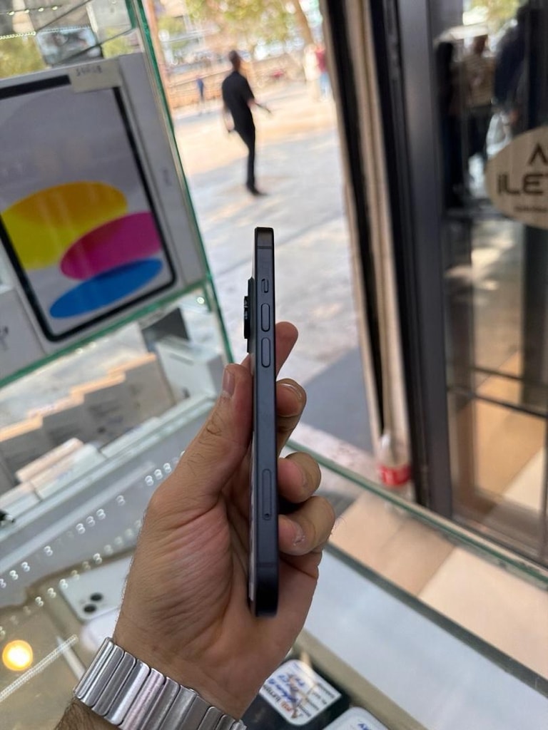 iPhone 15 128Gb - 3