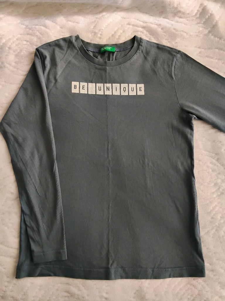 2,adet Benetton tshirt