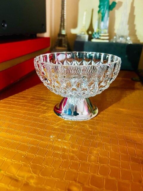 Kristal ayaklı şekerlik / kase.
