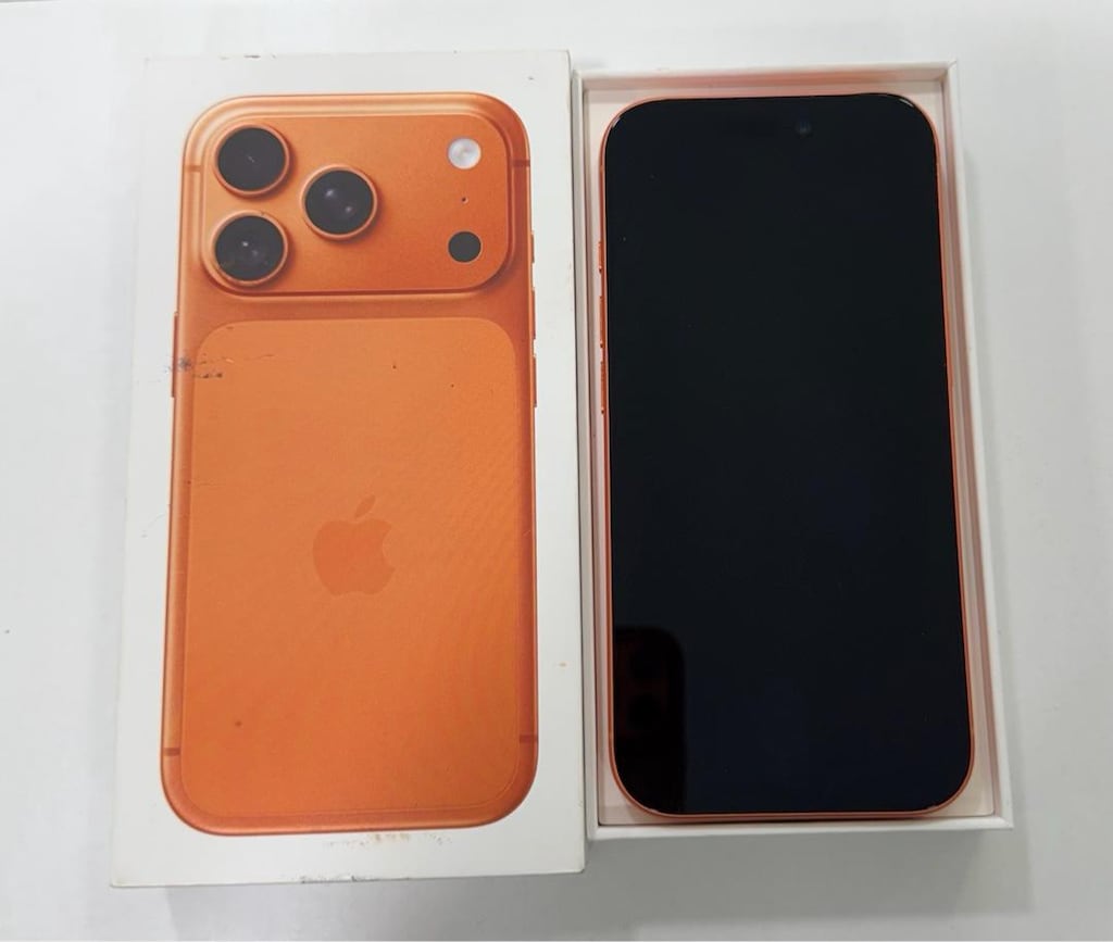 İPHONE 17 PRO 256GB TURUNCU PİL 100 19 AY GARANTİLİ KASA EKRAN 10/9 - 2