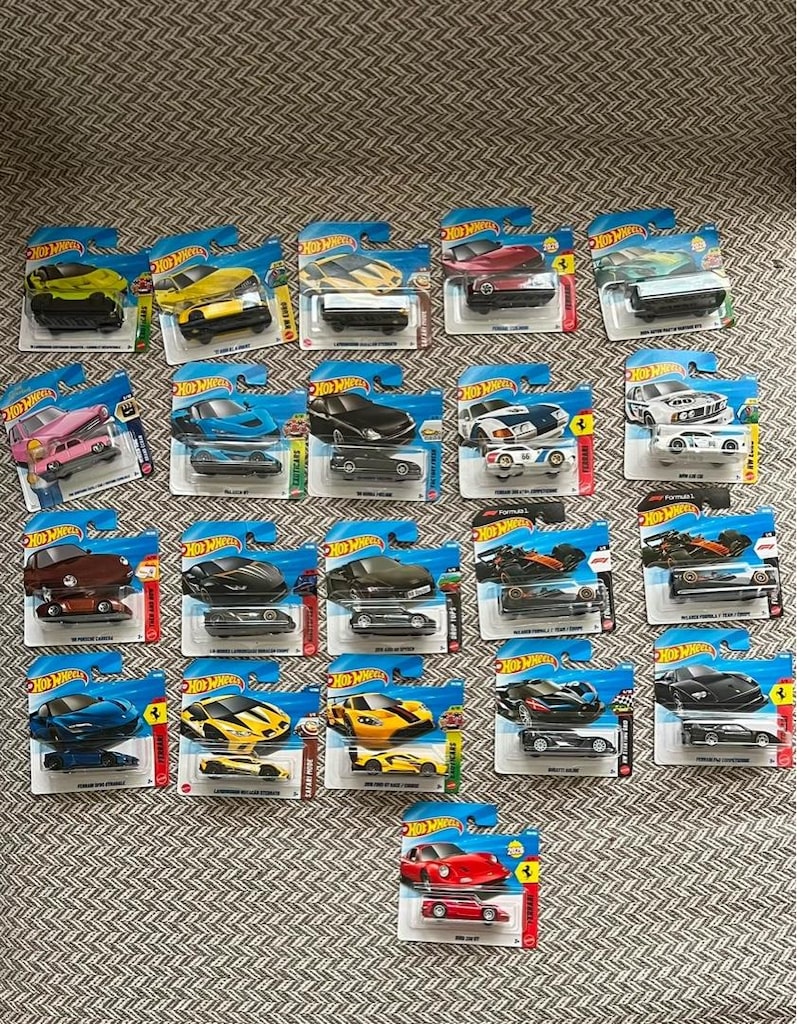 FIRSAT | Hot Wheels Nadir Regular Modeller