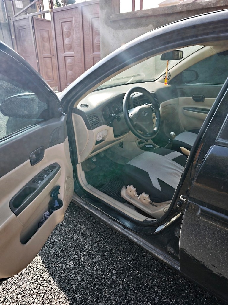 Hyundai Accent Era 1.5 dizel - 5