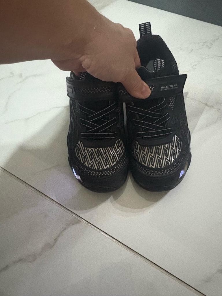 Skechers - 3