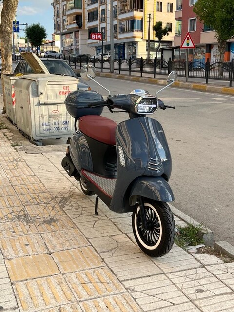 Kuba Bluebird 50Cc scooter