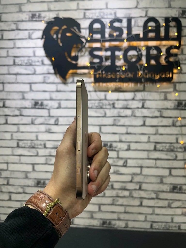 iPhone 16 pro - 3