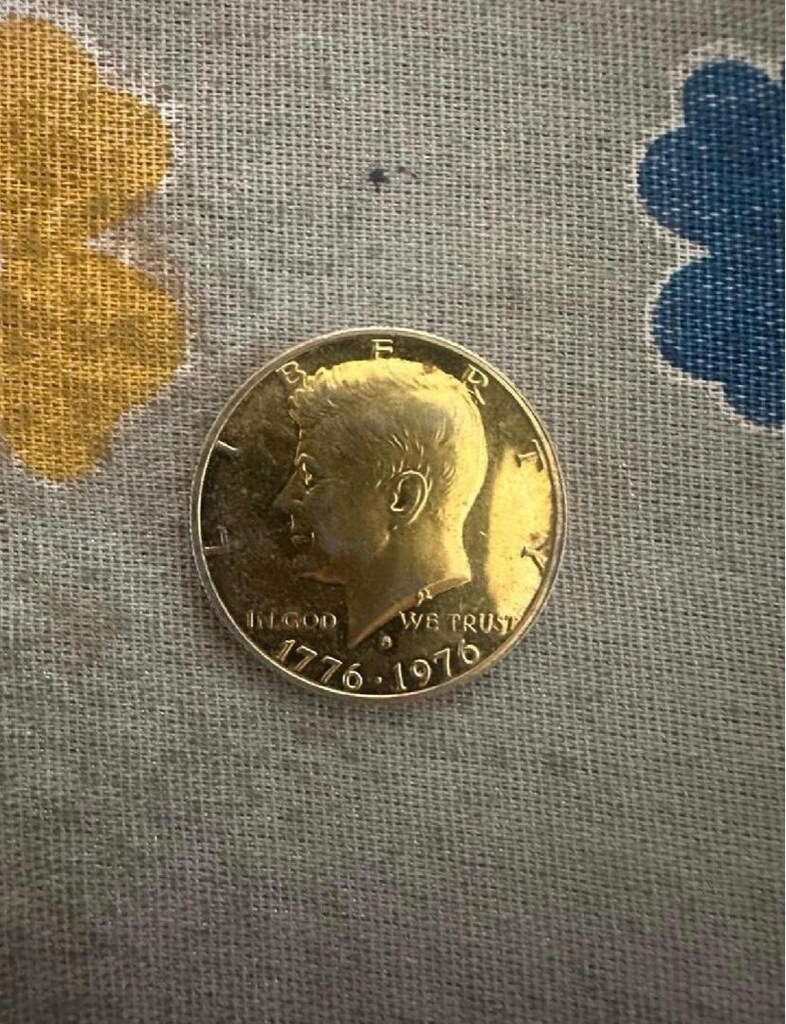 1776 - 1976 KENNEDY HALF DOLAR - 3
