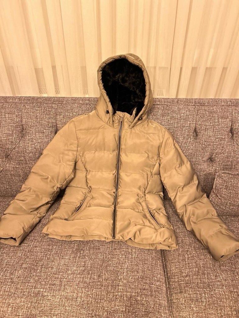 Zara Mont - 4