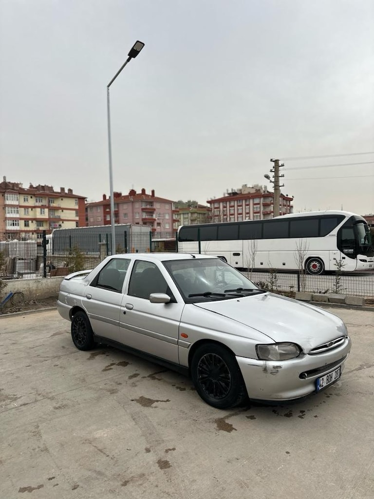 ford eskort bedava parasına - 8
