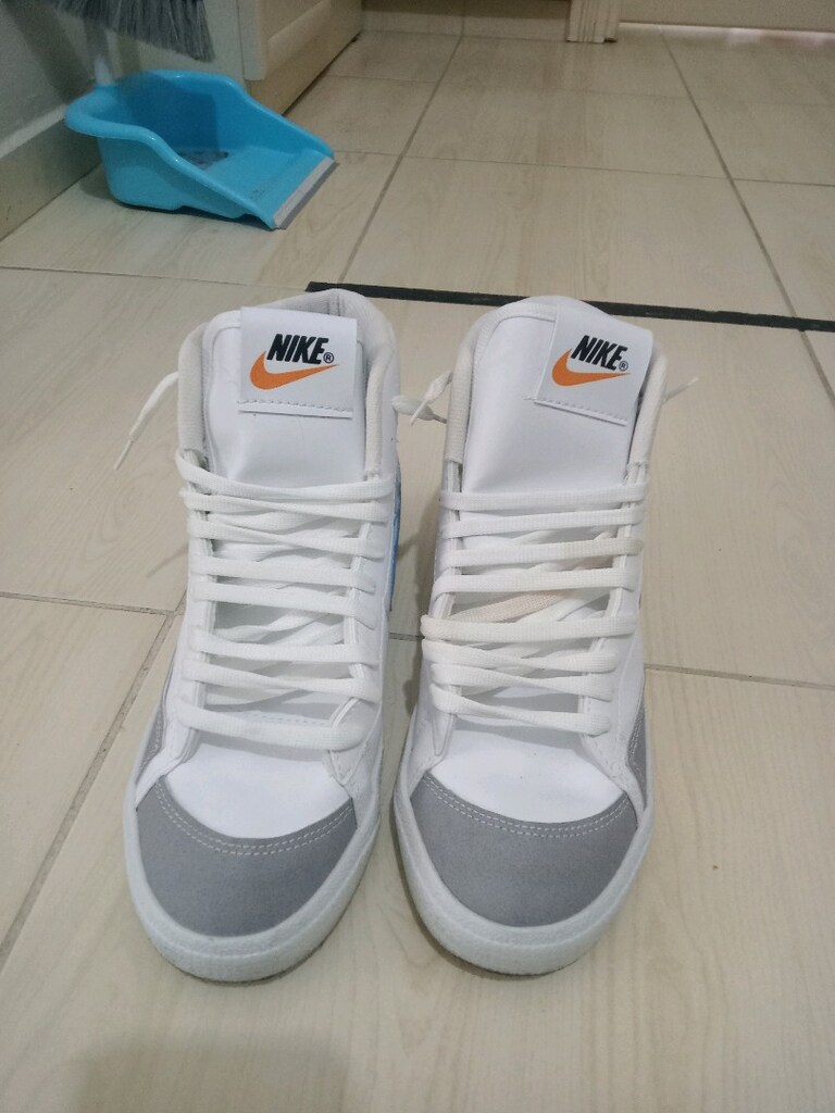 Nike blazer