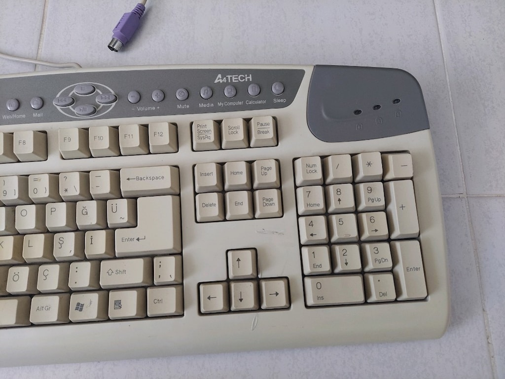 A4 Tech Q türkçe klavye Eski ps/2 uçlu - 3