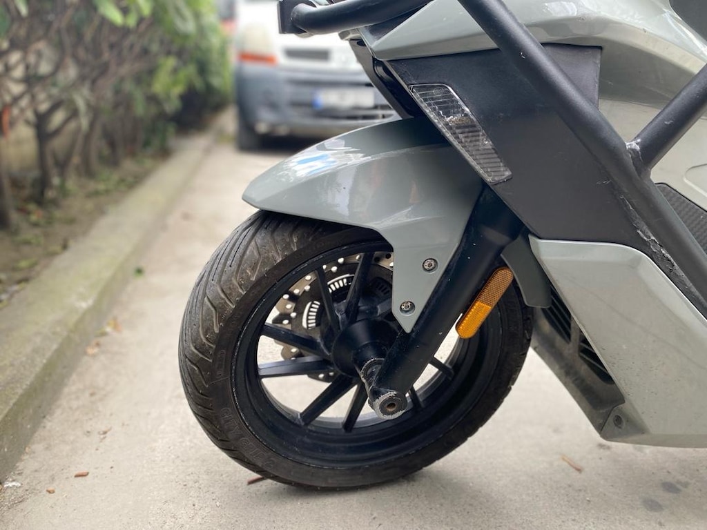 250 cc VESPA BLOKLU RKS VİESTE ACİL SATILIK 13.900 km