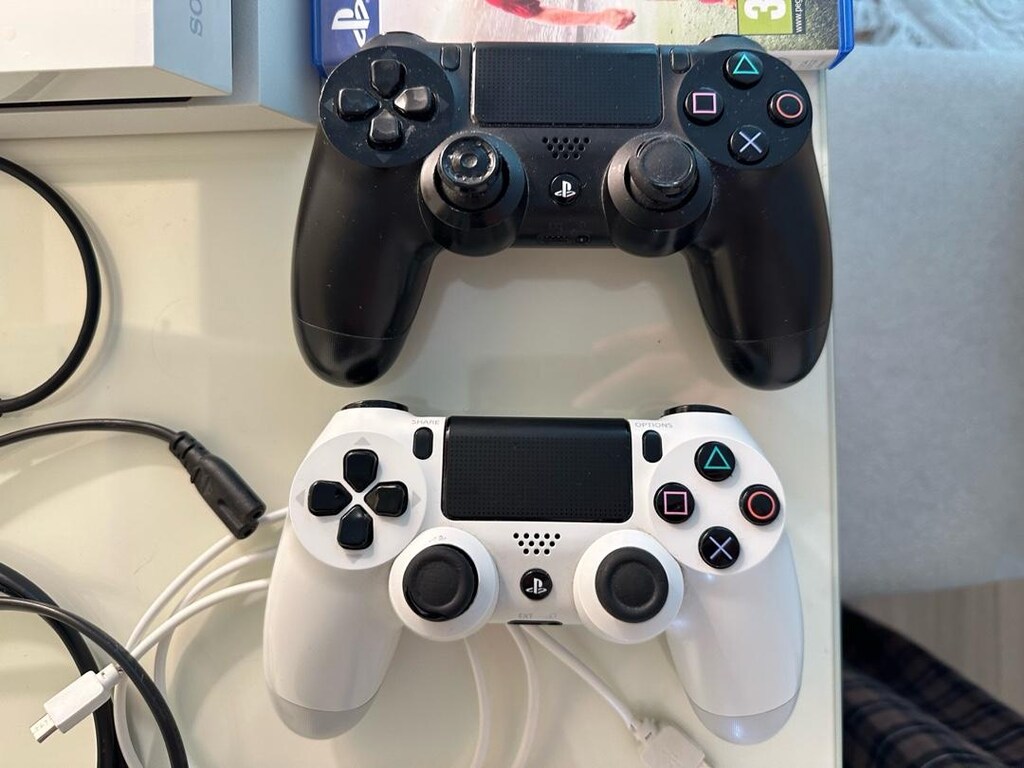 Sony Playstation 4 1TB - 8