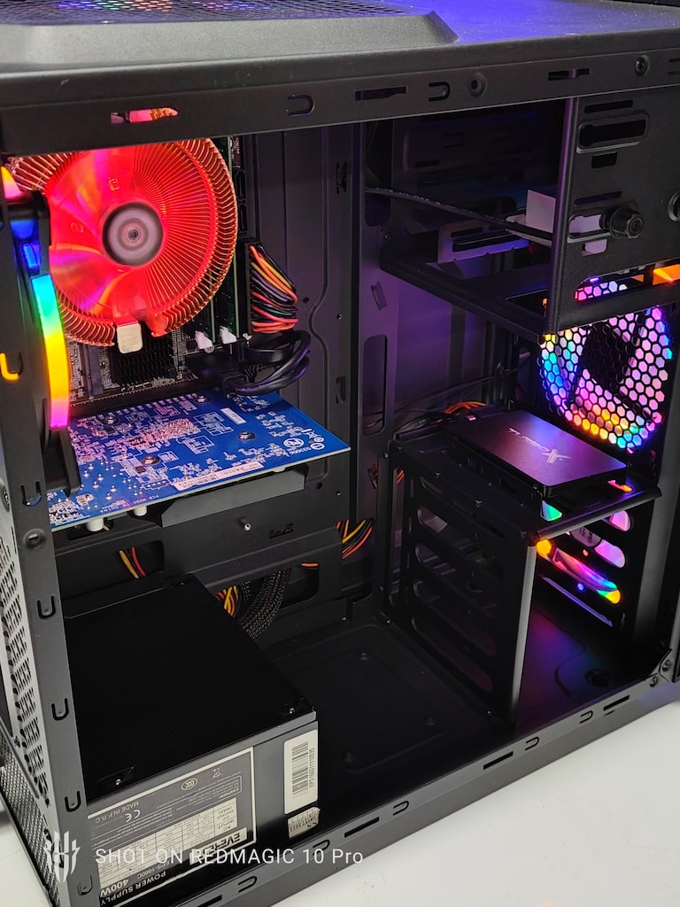 Intel Core i5 660 - HD 7770 1GB - 8GB RAM - 240GB SSD - 6