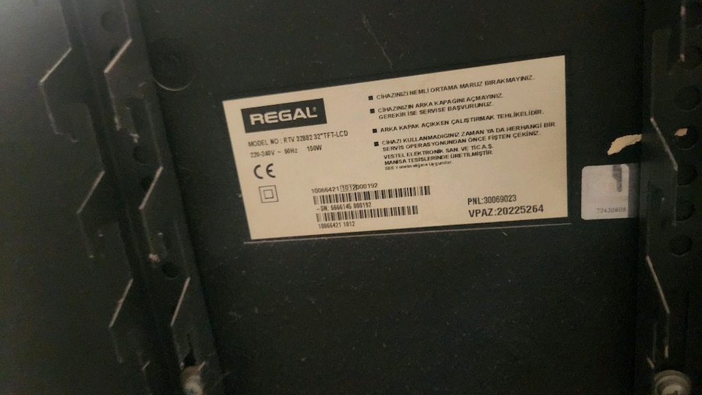 REGAL 32" LCD TV - 4