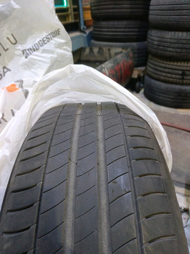 225*50*17 takım Michelin primacy 3 - 8