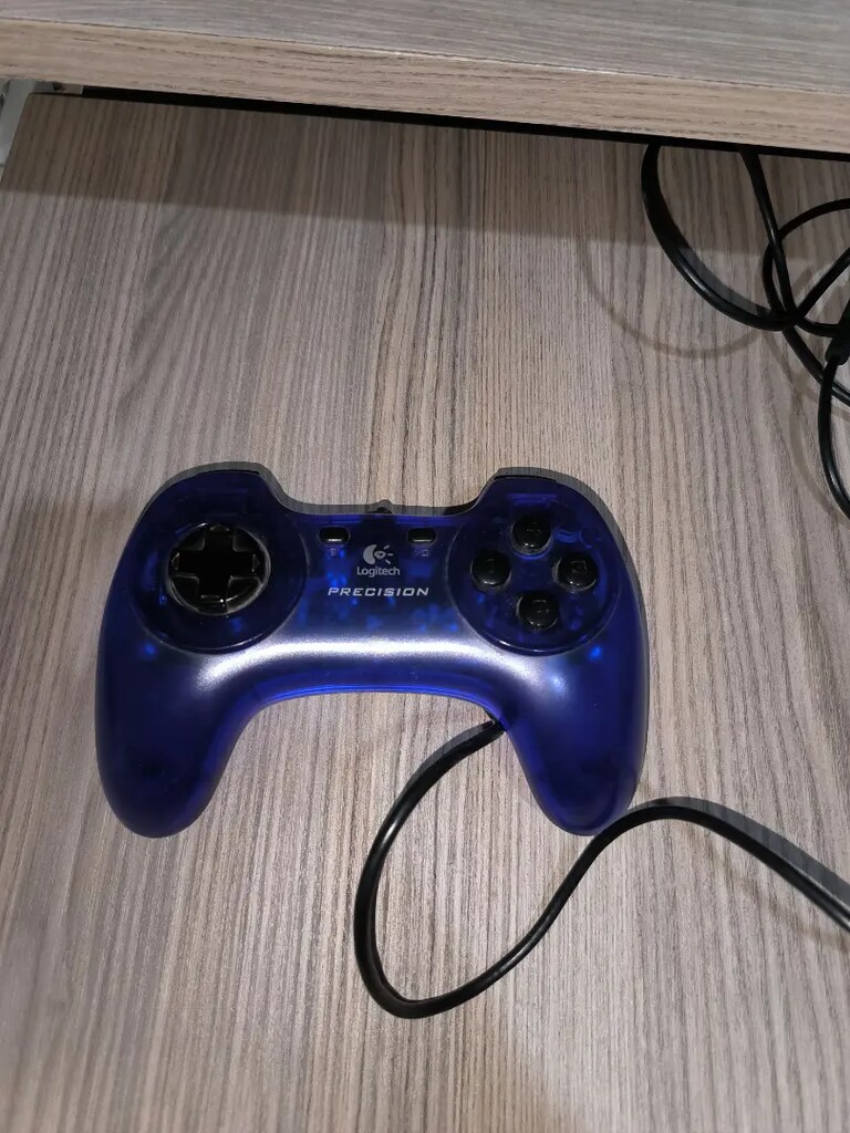 Logitech Precision Gamepad 10 tuşlu Usb Joystick Kol - 2