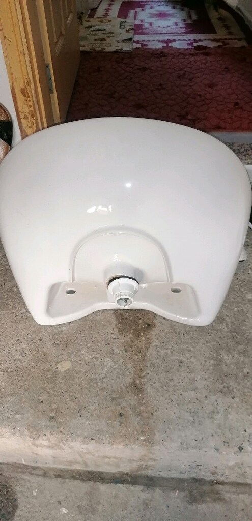 Lavabo tașı boyları duvara gelen tarafın boyu 50cm dir. eni 40 cm dir. - 11