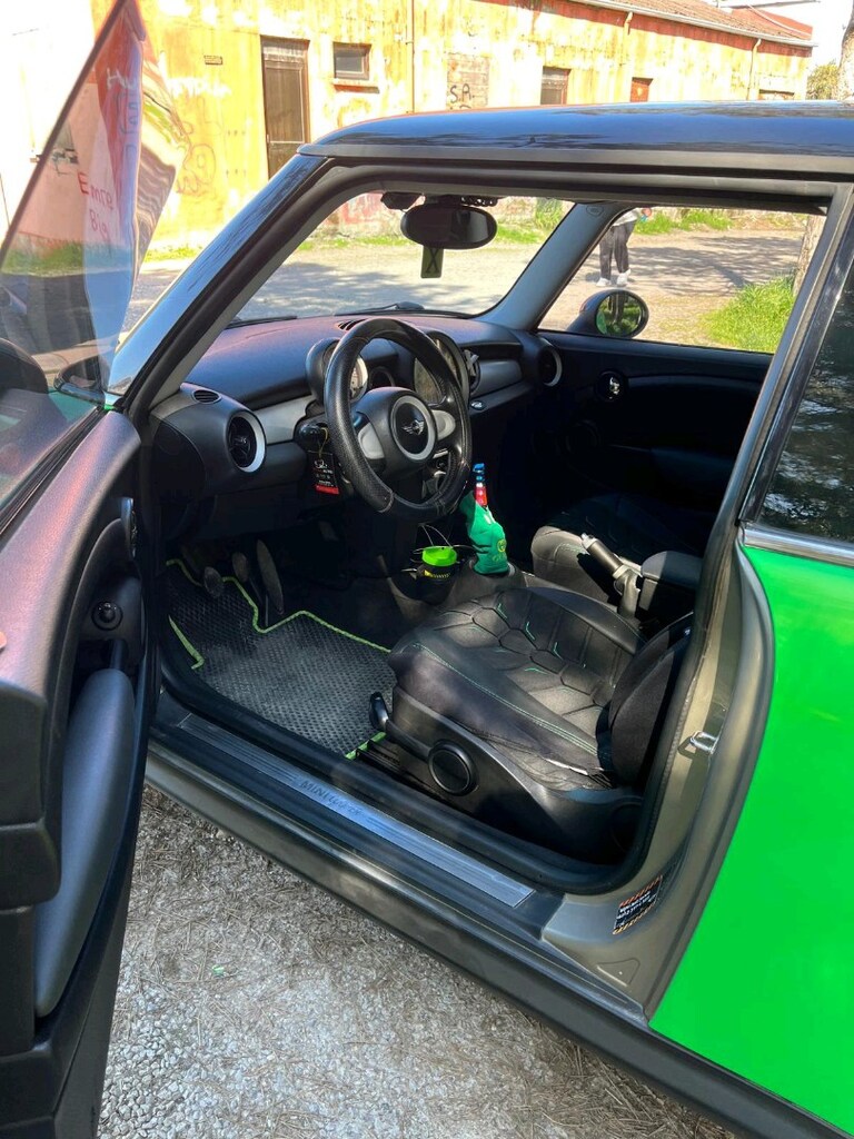 2007 mini Cooper R56 - 9