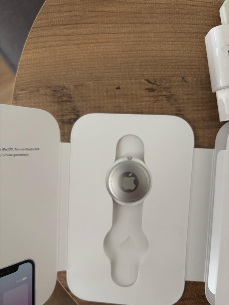Apple AirTag - 2