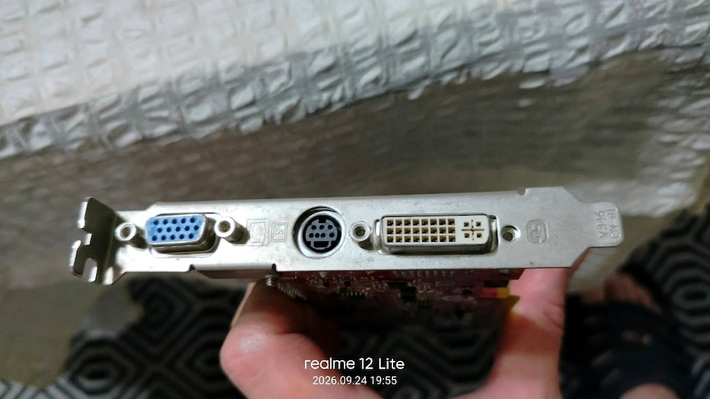 ATI Radeon HD2400 Pro - 3