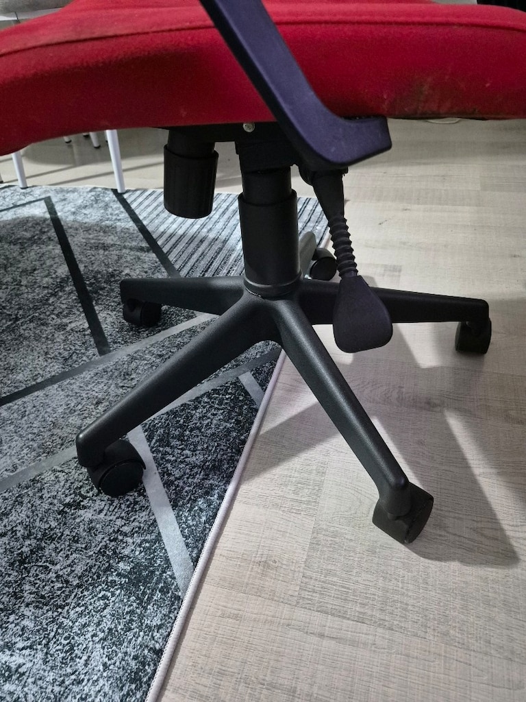 kırmızı tekerlekli sandalye çalışma sandalyesi - 3