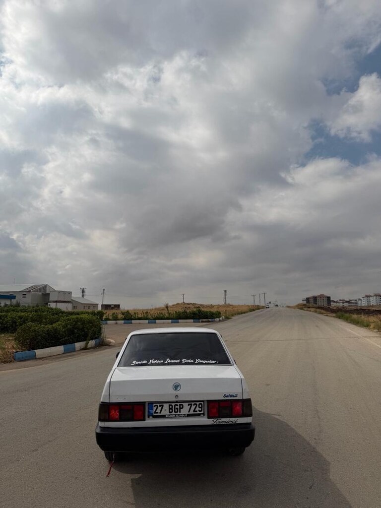 arabam ufak tefek eksik var ama güzel 1991 model düz Şahin 5 vites - 7