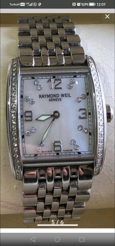 Raymond Weil bayan saat