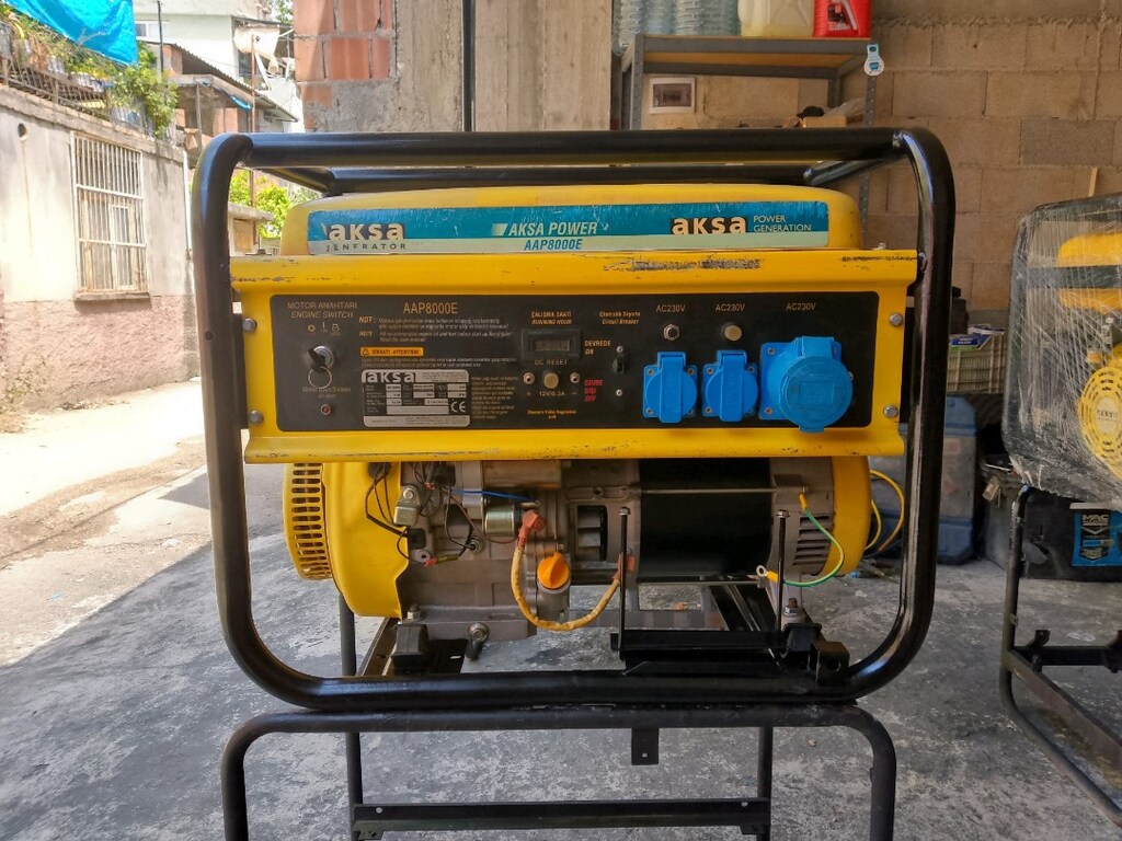 2.el, orjinal Aksa, 8 kva jeneratör seti.. - 2