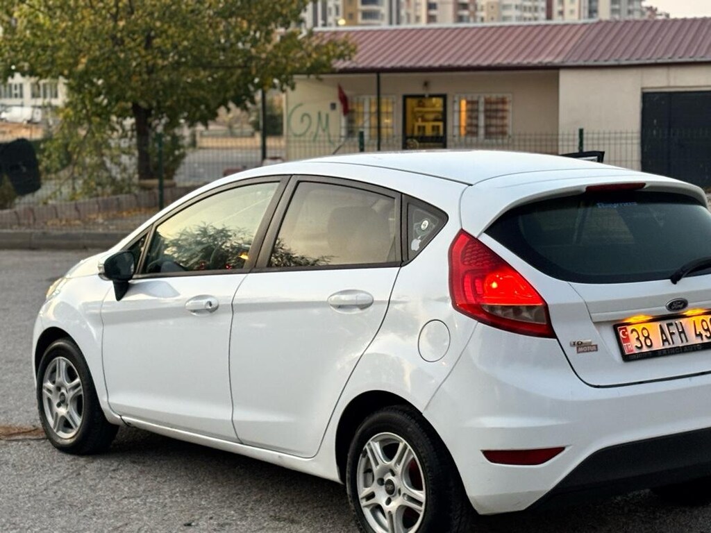 FORD FİESTA - 6
