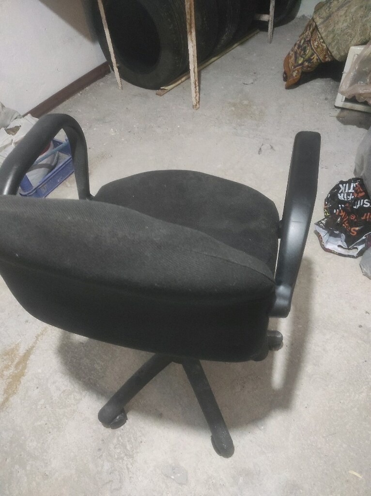 ofis sandalyesi sağlam sorunu yok.kaliteli bir markadır. - 3