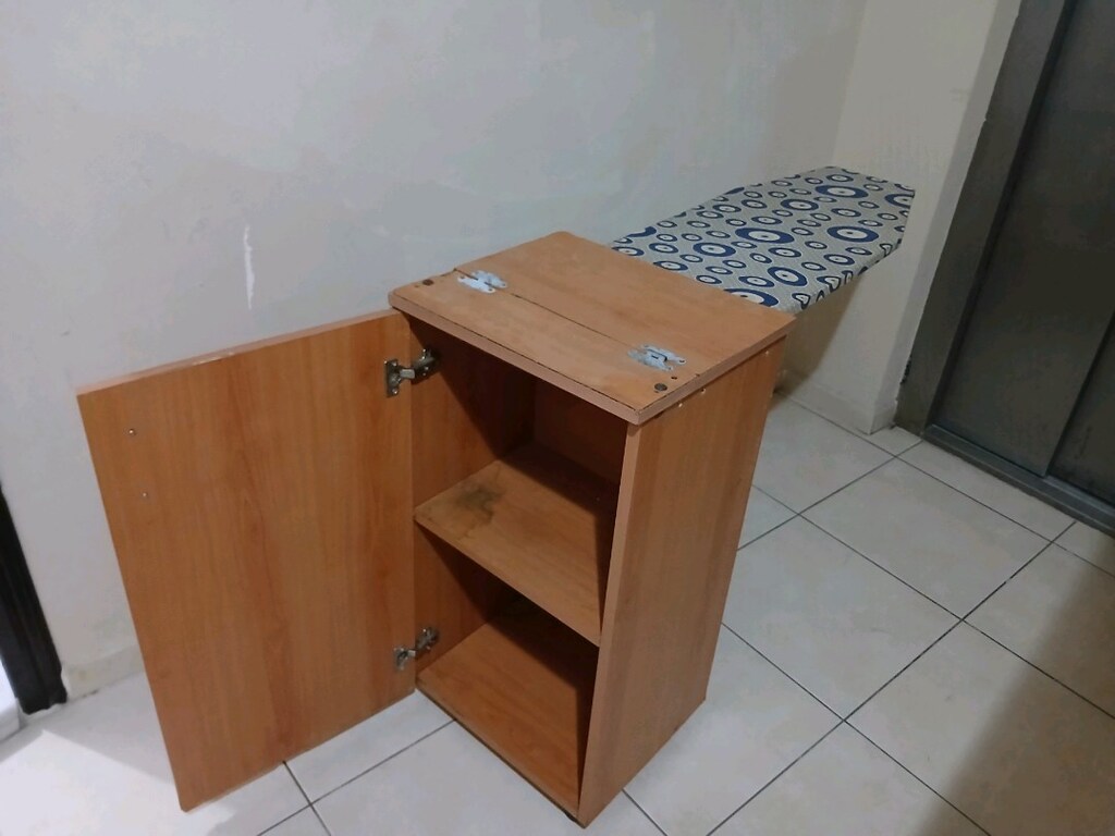KATLANIR ÜTÜ MASASI VE RAFLI DOLAP - 6
