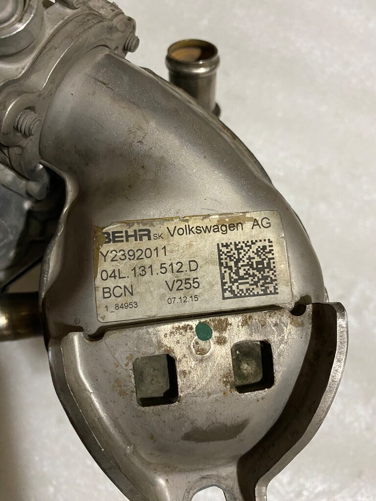 VW EGR valf soğutucu 04L131501C/ 04l131512D - 6