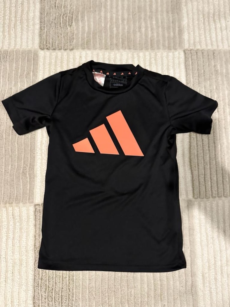 Adidas Tshirt ve Şort Takımı - 4