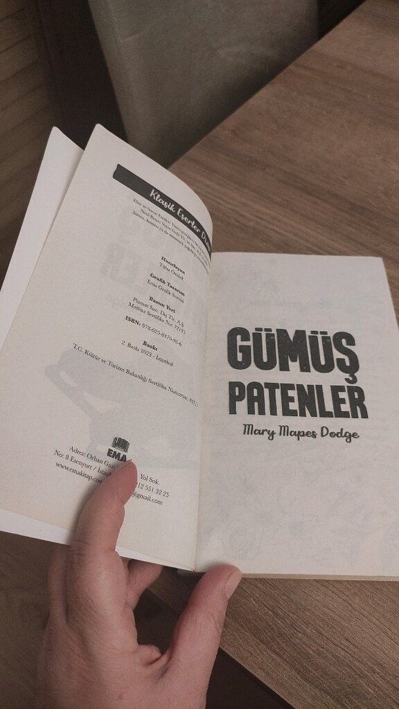 Gümüş Patenler kitap - 3