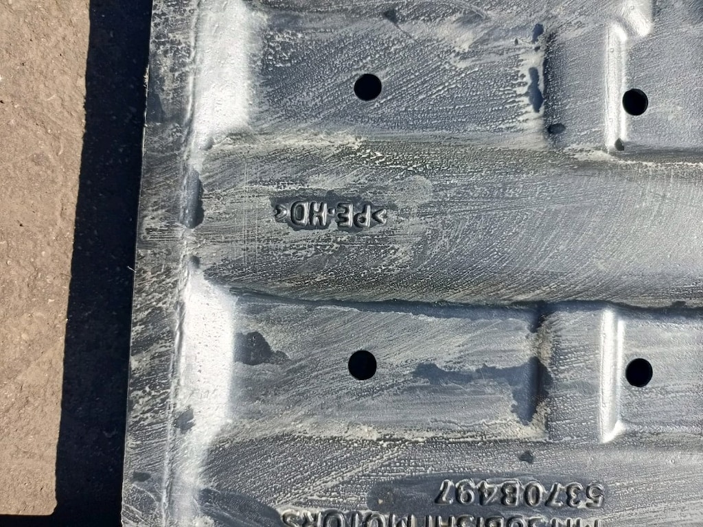 Mitsubishi L200 motor alt Koruma plastiği ikinci el - 5