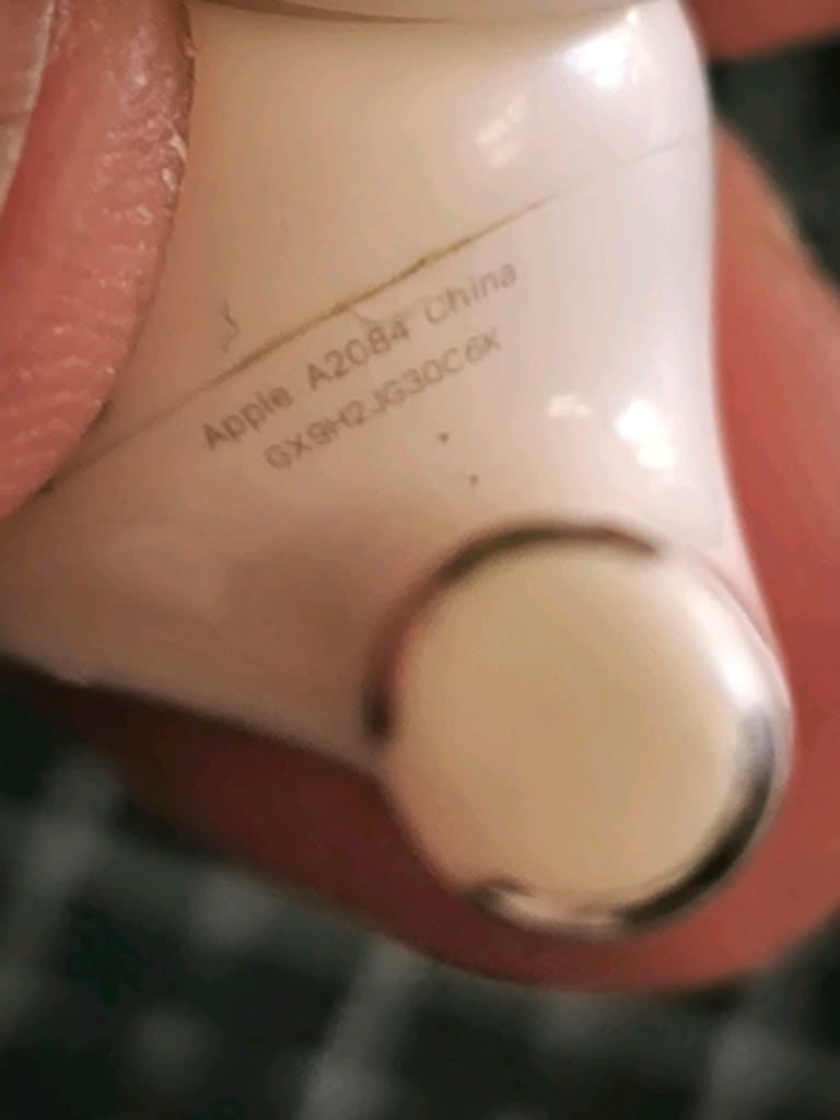 Orjinal airpods pro 1, A2084 ve A2083 kulaklık, A2190 lighting şarj - 3