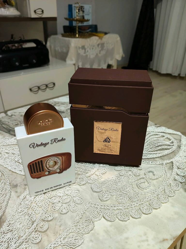 Sıfır kutusunda Lattafa vintage radio erkek parfüm 100 ml. Dubai ürün - 5