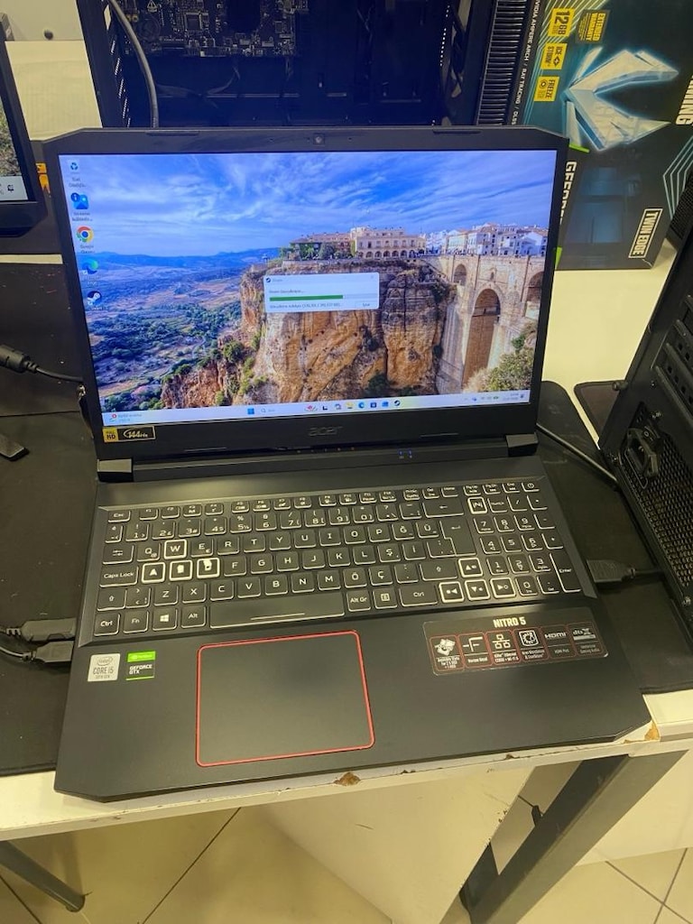 ACER NITRO İ5 10300H GTX 1660Tİ 32 GB RAM 1 TB M2 SSD - 2