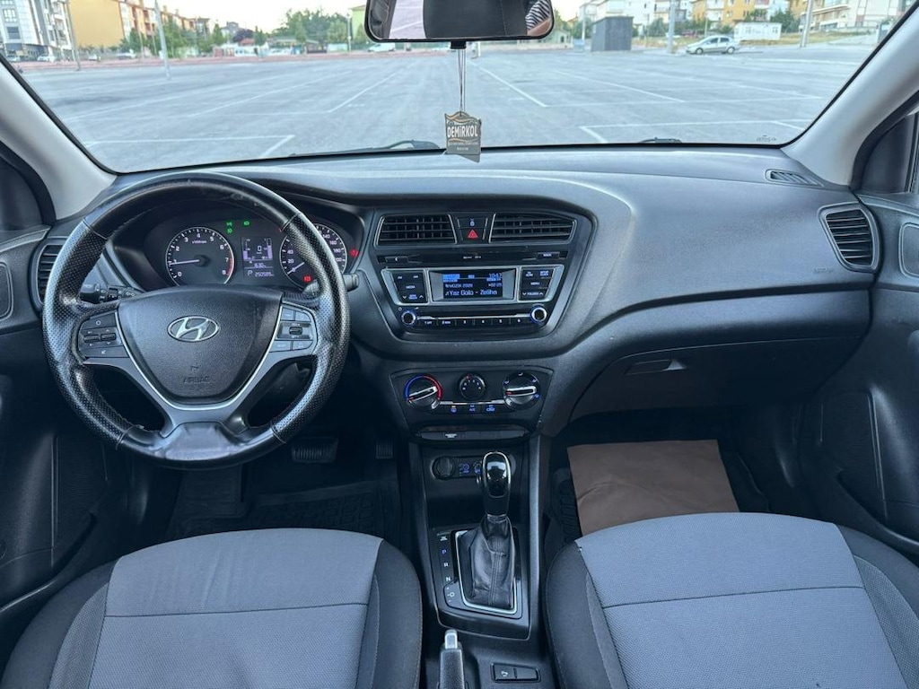 hyundai i20 otomatik 2016 - 8