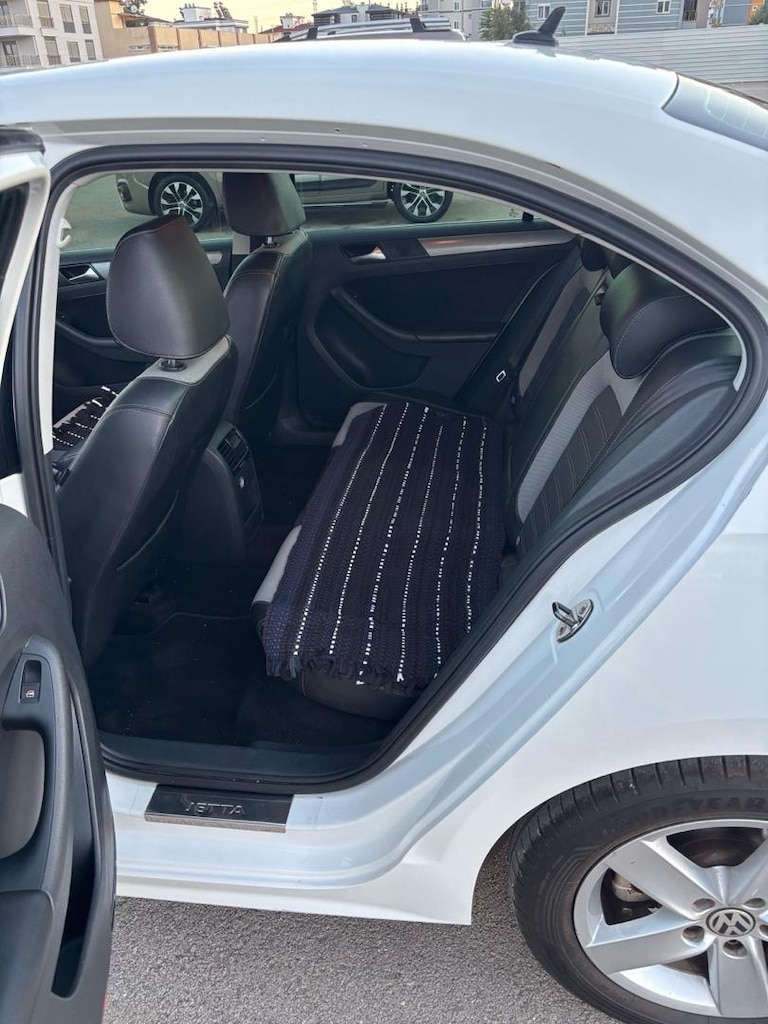 2012 jetta - 5
